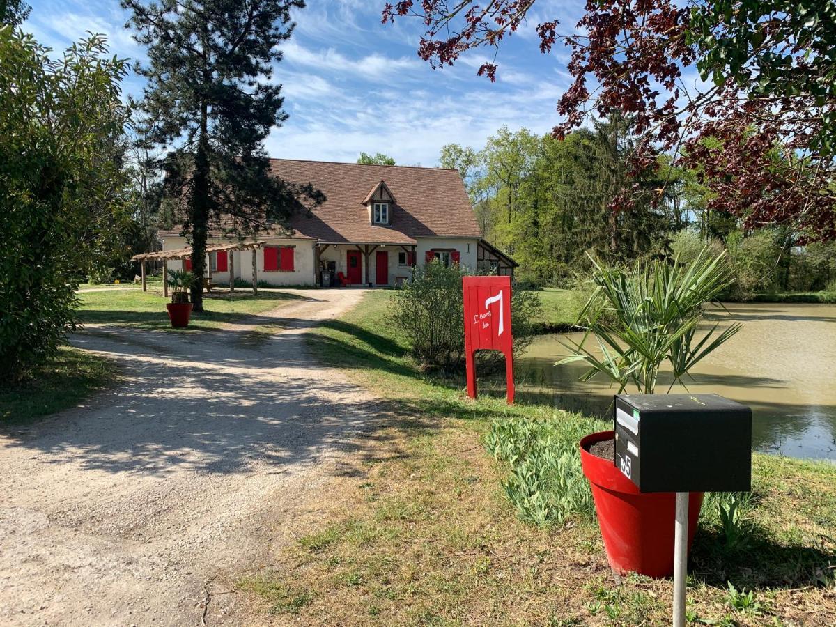 L'Etang Des 7 Hotel Le Controis-en-Sologne Exterior foto